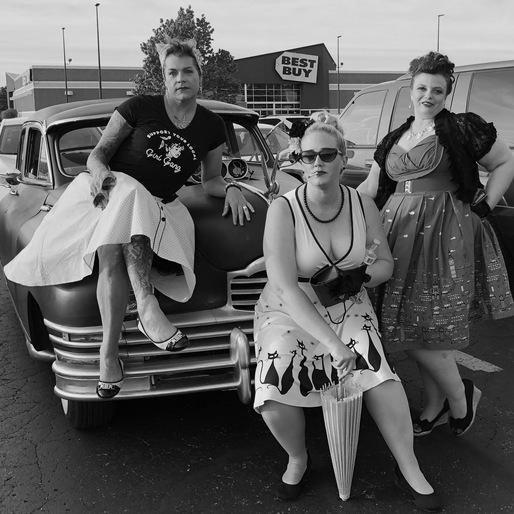 Paula and her Girl Gang